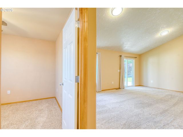 1614 Sw 3RD St, Pendleton, OR 97801