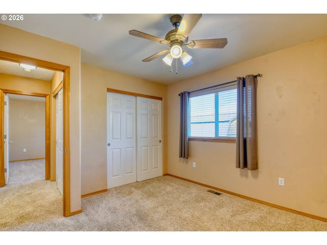 1614 Sw 3RD St, Pendleton, OR 97801