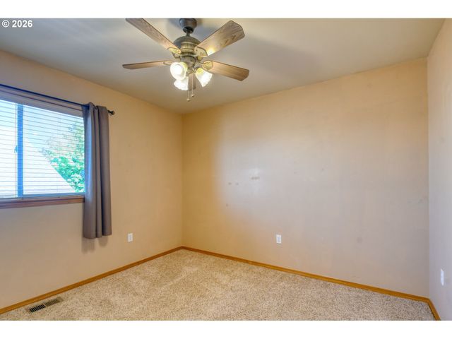 1614 Sw 3RD St, Pendleton, OR 97801