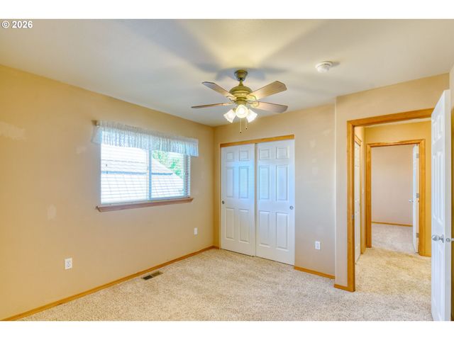 1614 Sw 3RD St, Pendleton, OR 97801