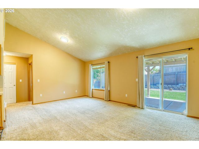 1614 Sw 3RD St, Pendleton, OR 97801