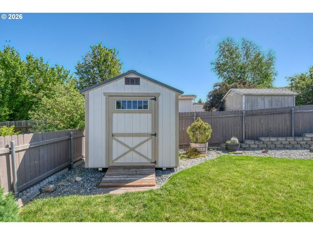 1614 Sw 3RD St, Pendleton, OR 97801