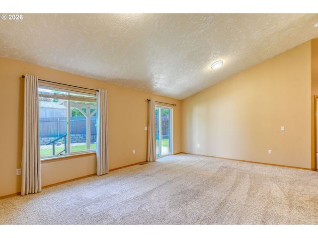 1614 Sw 3RD St, Pendleton, OR 97801