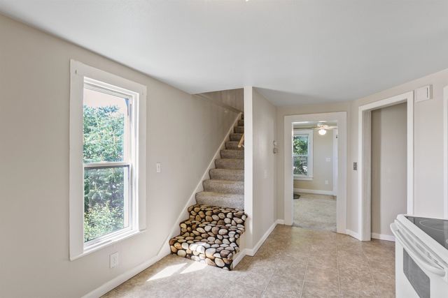 2030 N Perry St, Spokane, WA 99207