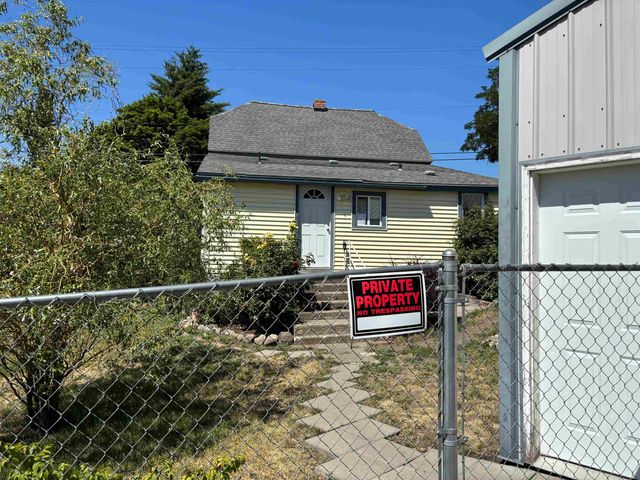 2030 N Perry St, Spokane, WA 99207