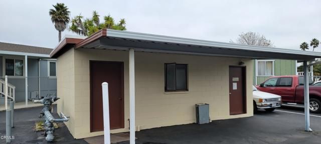 7465 Hollister 423, Goleta, CA 93117