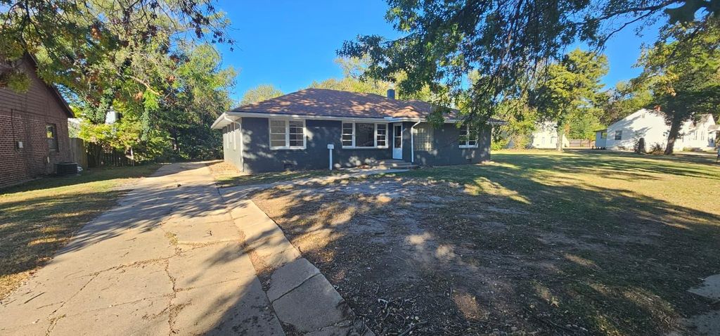 1609 N Fairmount Ave, Wichita, KS 67208