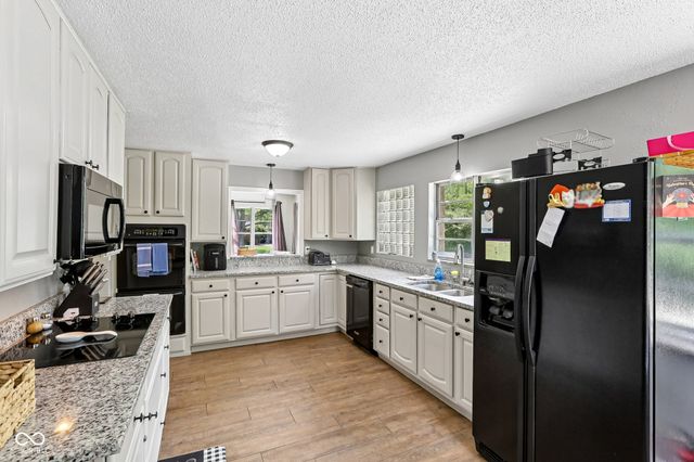 9328 Broadway Street, Indianapolis, IN 46240