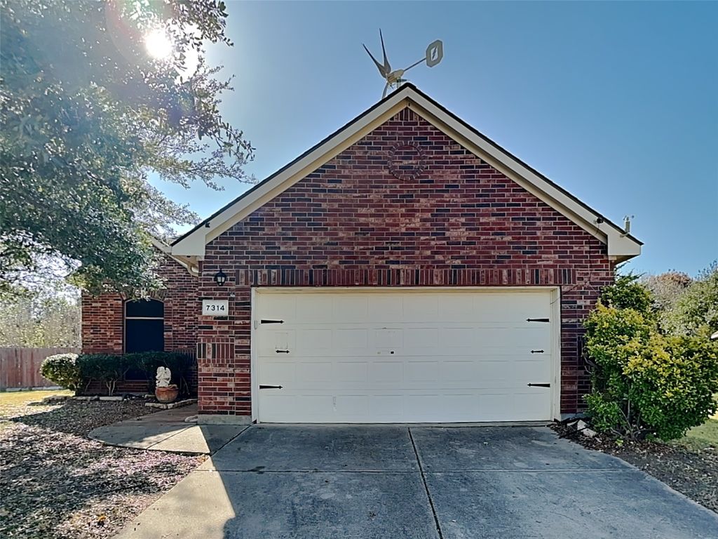 7314 Chapel Mesa Court, Dallas, TX 75249