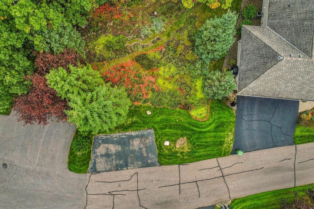 5 Summit, North Oaks, MN 55127 — photo 2