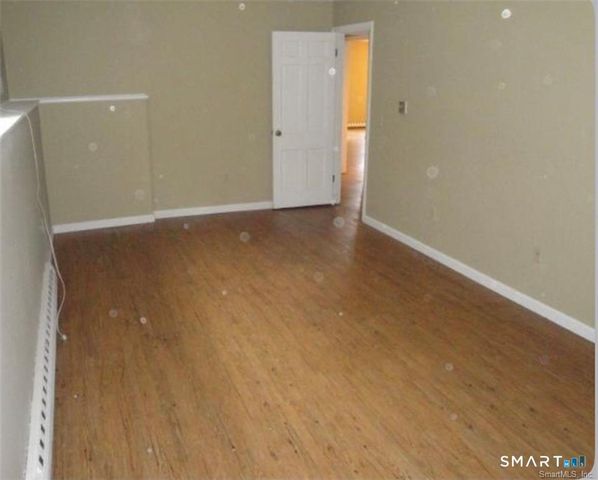 136 Deer Hill Avenue B12, Danbury, CT 06810