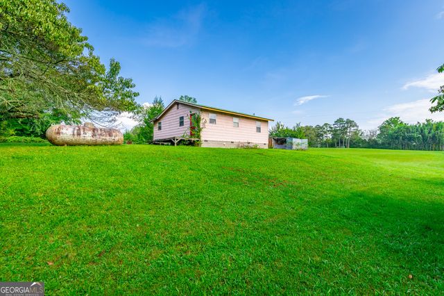 77 Bolton Road, Trenton, GA 30752