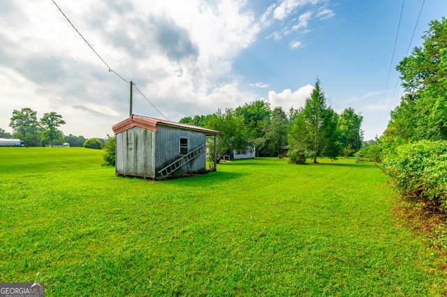 77 Bolton Road, Trenton, GA 30752