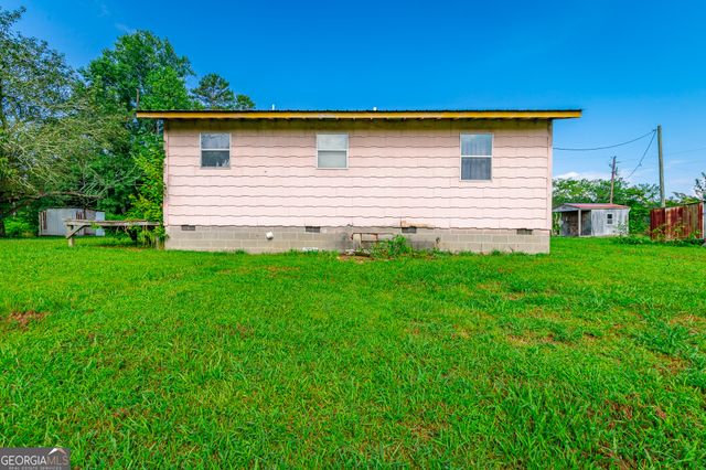 77 Bolton Road, Trenton, GA 30752