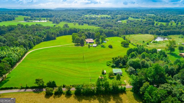 77 Bolton Road, Trenton, GA 30752