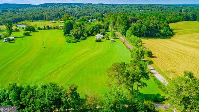 77 Bolton Road, Trenton, GA 30752