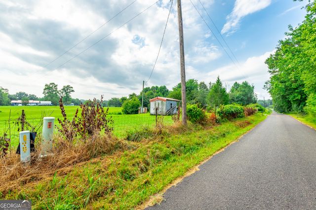 77 Bolton Road, Trenton, GA 30752