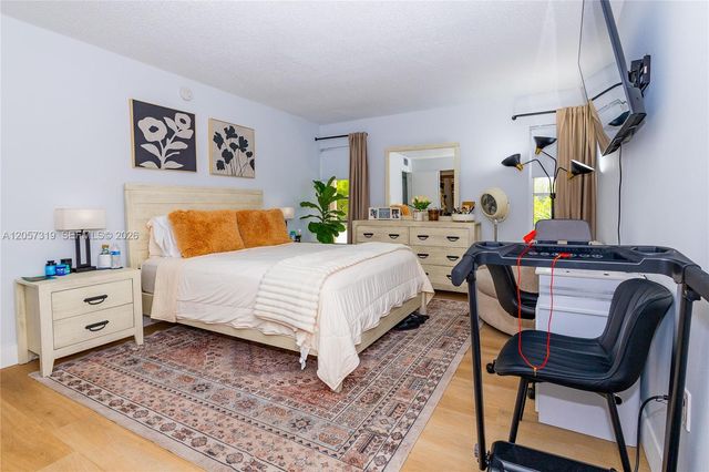 469 N Pine Island Road B308, Plantation, FL 33324