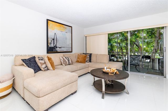 469 N Pine Island Road B308, Plantation, FL 33324