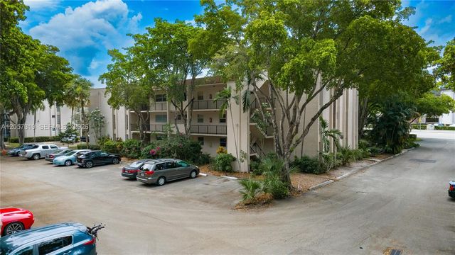 469 N Pine Island Road B308, Plantation, FL 33324