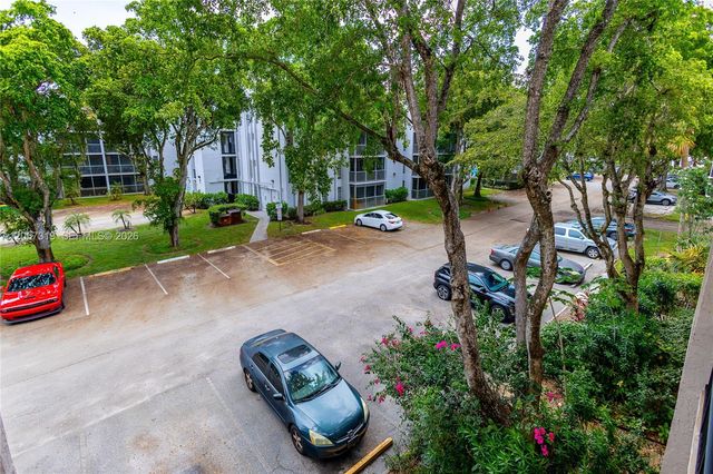 469 N Pine Island Road B308, Plantation, FL 33324