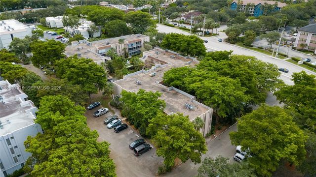 469 N Pine Island Road B308, Plantation, FL 33324