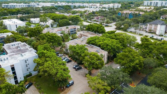 469 N Pine Island Road B308, Plantation, FL 33324