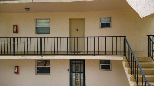 469 N Pine Island Road B308, Plantation, FL 33324