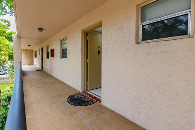 469 N Pine Island Road B308, Plantation, FL 33324