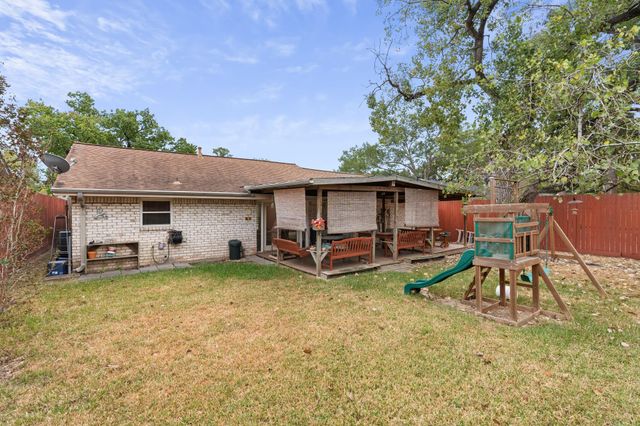 6338 Maple Hill Drive, Houston, TX 77088