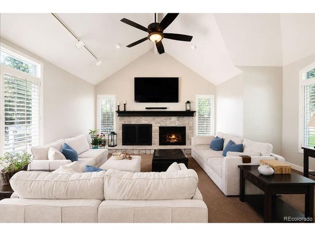 1332 Lark Ct, Boulder, CO 80303