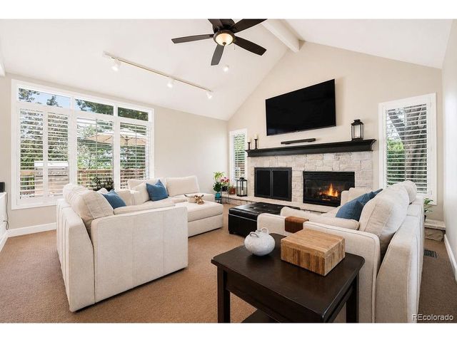 1332 Lark Ct, Boulder, CO 80303