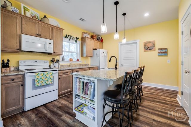 215 Lorenzo Hurst Road, Springfield, GA 31329