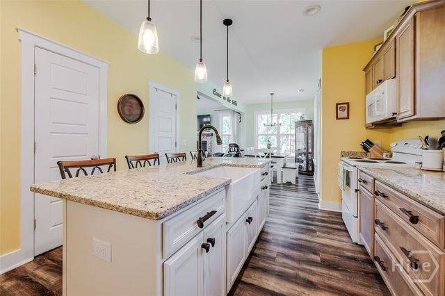 215 Lorenzo Hurst Road, Springfield, GA 31329