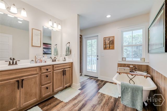 215 Lorenzo Hurst Road, Springfield, GA 31329