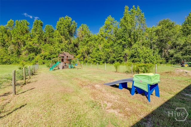 215 Lorenzo Hurst Road, Springfield, GA 31329