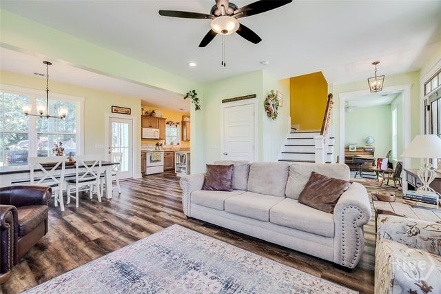 215 Lorenzo Hurst Road, Springfield, GA 31329