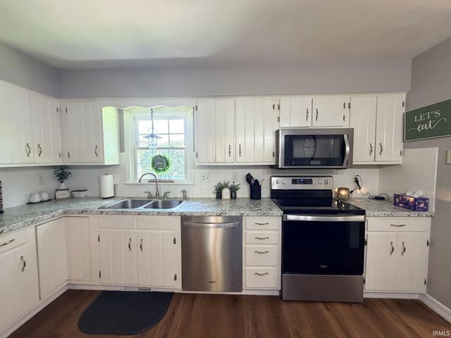 4355 E Birch Drive, Newburgh, IN 47630