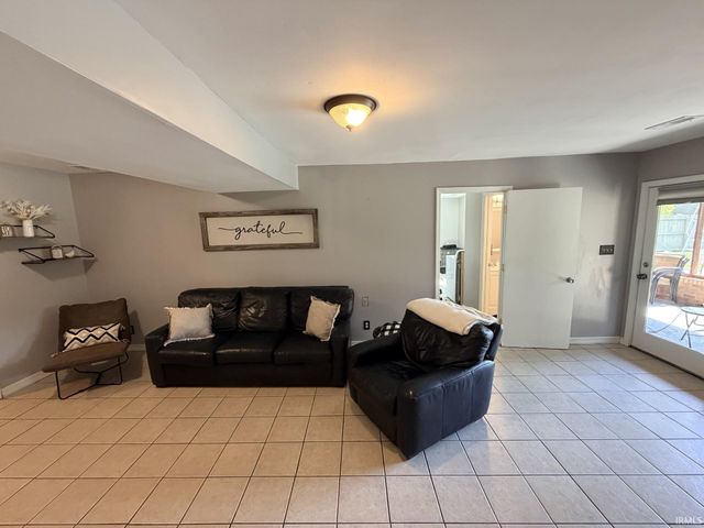 4355 E Birch Drive, Newburgh, IN 47630