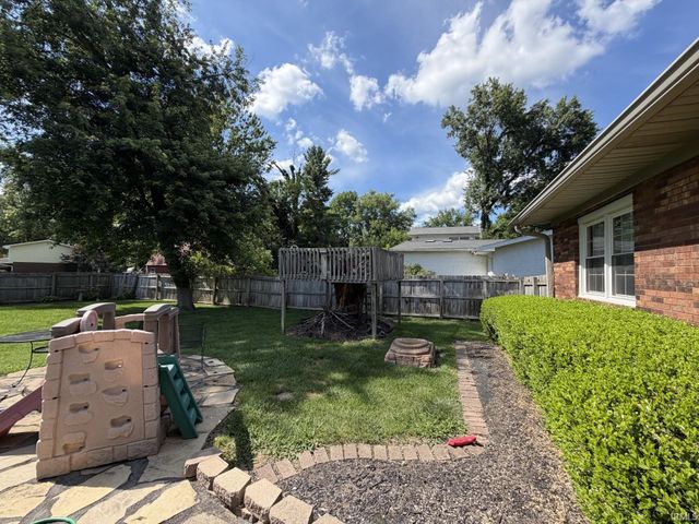 4355 E Birch Drive, Newburgh, IN 47630