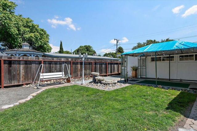 1181 Blazingwood Drive, Sunnyvale, CA 94089