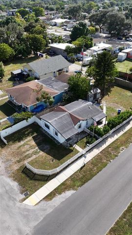 2444 Roosevelt St, Hollywood, FL 33020