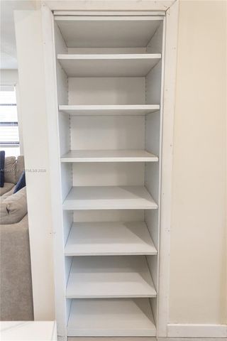 2444 Roosevelt St, Hollywood, FL 33020