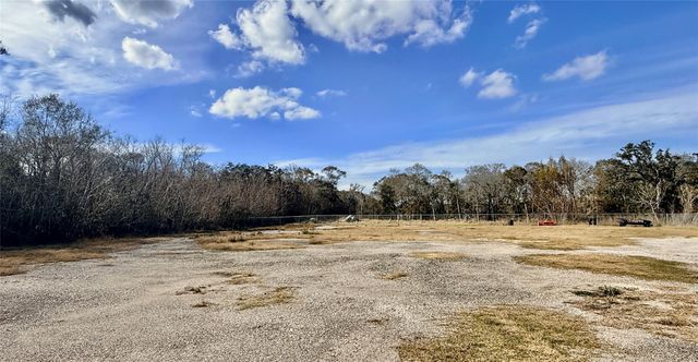 6944 County Road 359, Sweeny, TX 77480