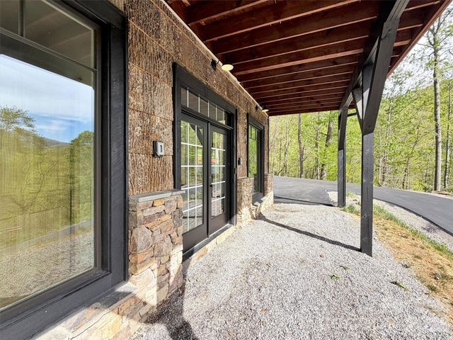 455 Chinquapin Road, Canton, NC 28716