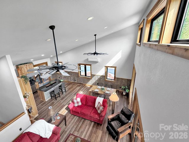 455 Chinquapin Road, Canton, NC 28716