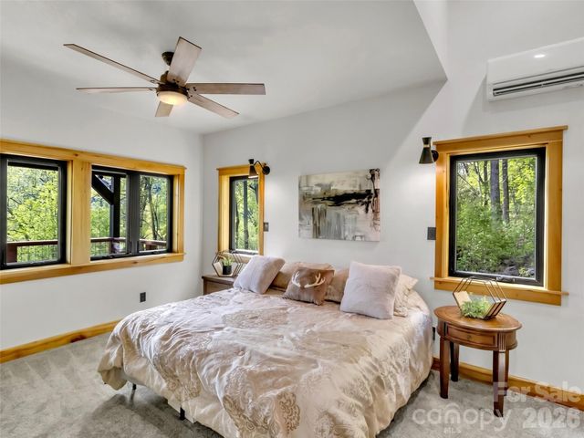 455 Chinquapin Road, Canton, NC 28716