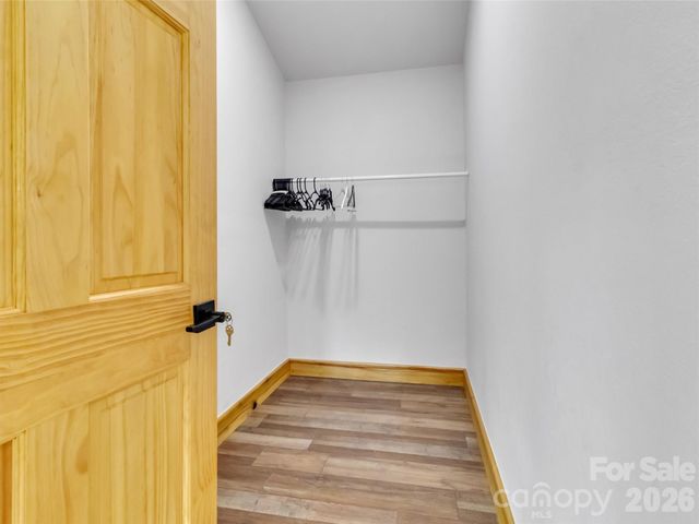 455 Chinquapin Road, Canton, NC 28716