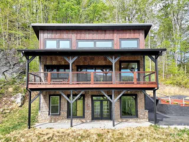 455 Chinquapin Road, Canton, NC 28716