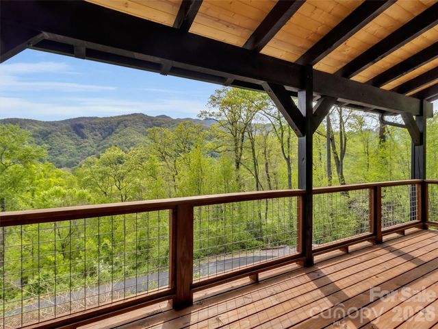 455 Chinquapin Road, Canton, NC 28716